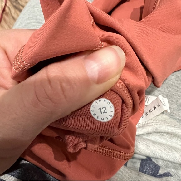 Lululemon Wunder Under High-Rise Tight 25" *Full-On Luxtreme Rustic Coral - Picture 8 of 9